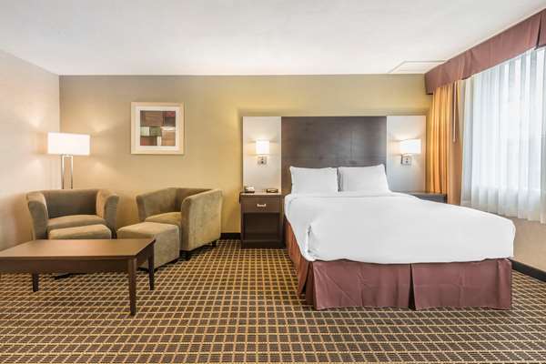  - Quality Inn & Suites Downtown Windsor