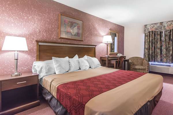  - Econo Lodge Orillia