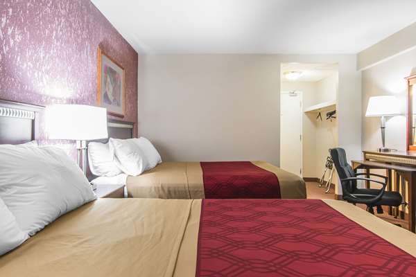  - Econo Lodge Orillia