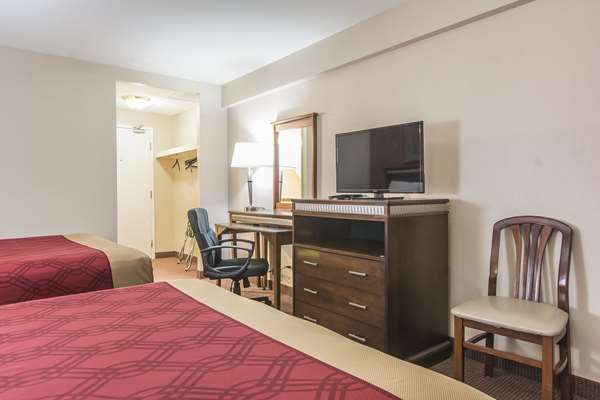  - Econo Lodge Orillia