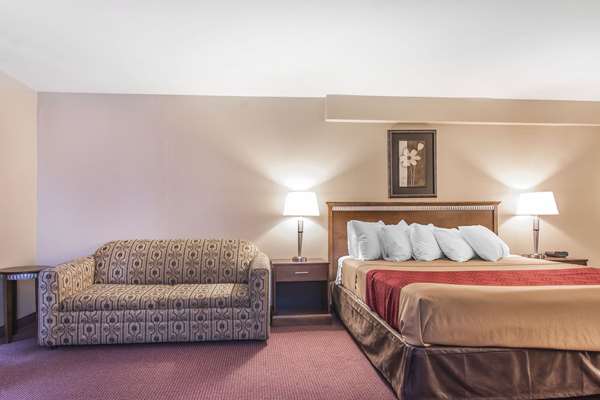 - Econo Lodge Orillia