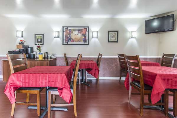 Amenities - Econo Lodge Orillia