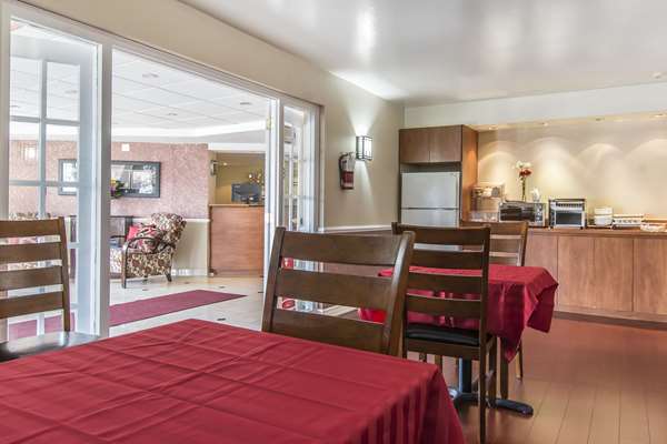 Amenities - Econo Lodge Orillia