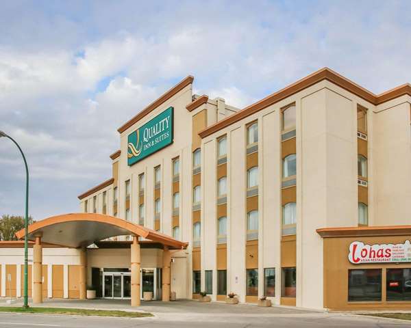 Exterior view - Quality Inn Winnipeg