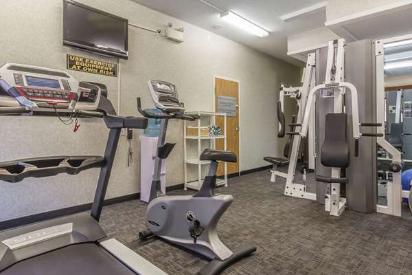 Fitness/ Exercise Room - Comfort Inn & Suites Medicine Hat