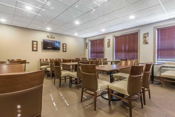 Amenities - Comfort Inn & Suites Medicine Hat
