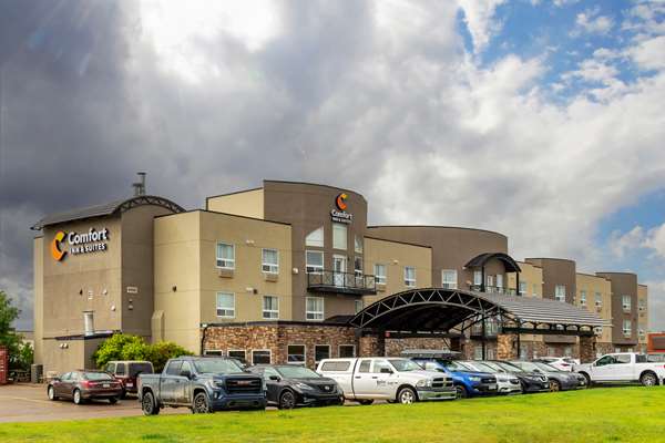 Exterior view - Comfort Inn & Suites Medicine Hat