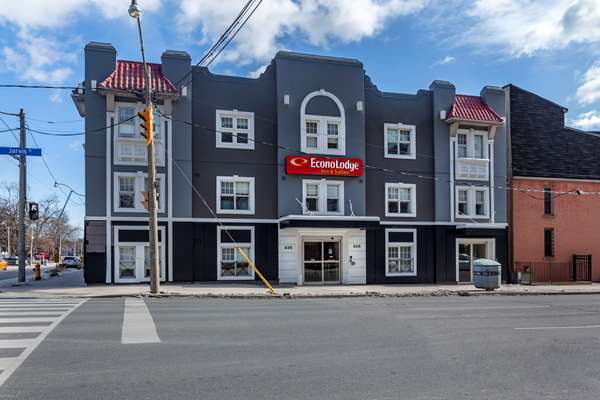 Exterior view - Econo Lodge Inn & Suites Toronto