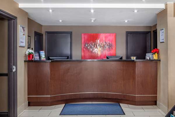  - Econo Lodge Inn & Suites Toronto