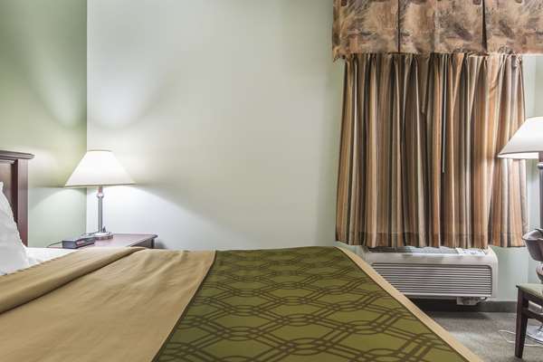  - Econo Lodge Huntsville