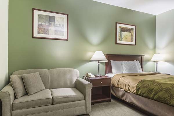  - Econo Lodge Huntsville