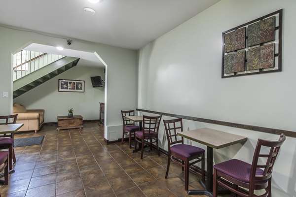 Amenities - Econo Lodge Huntsville