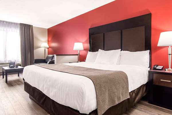  - Econo Lodge Inn St Apollinaire