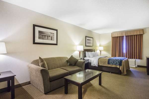  - Comfort Inn & Suites Edson