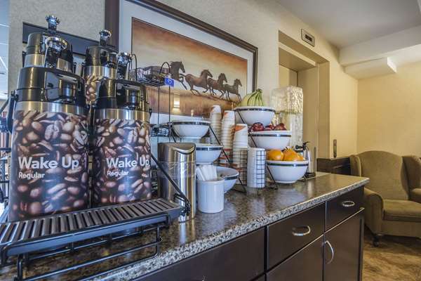 Amenities - Comfort Inn & Suites Edson