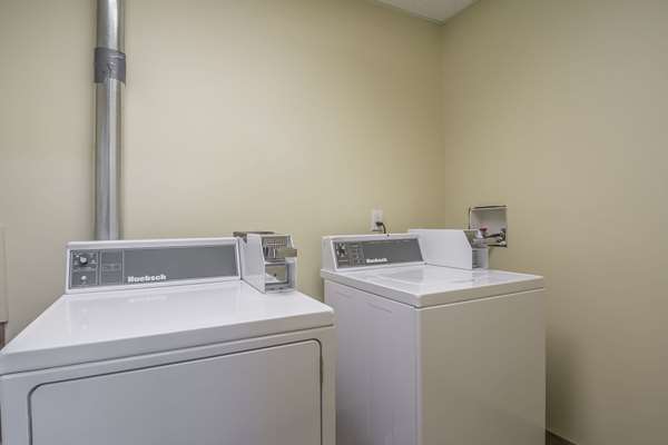 Amenities - Comfort Inn & Suites Edson