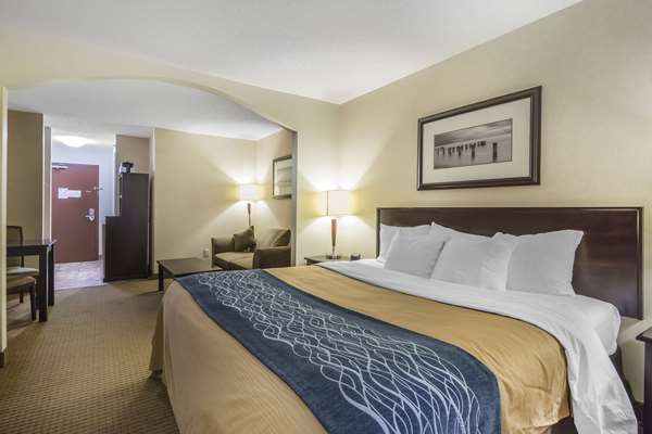  - Comfort Inn & Suites Edson