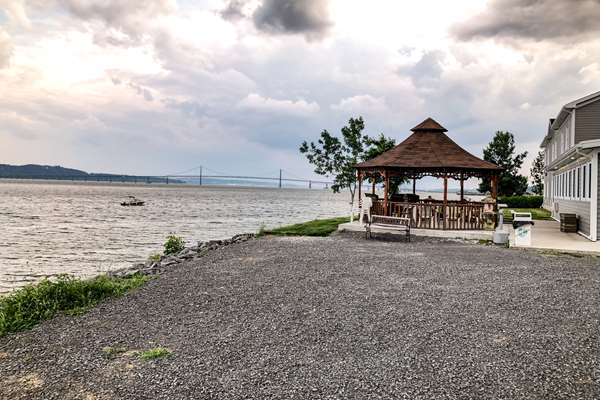  - Sleep Inn & Suites Boischatel