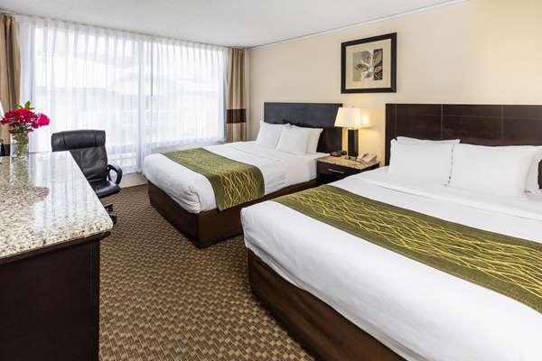  - Comfort Inn & Suites Edmonton