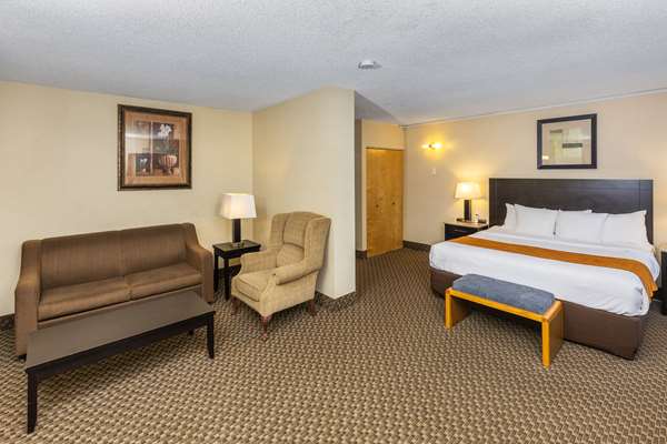 Suite - Comfort Inn & Suites Edmonton
