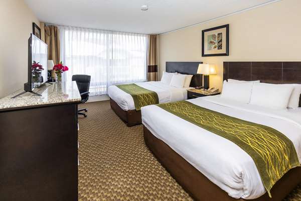  - Comfort Inn & Suites Edmonton