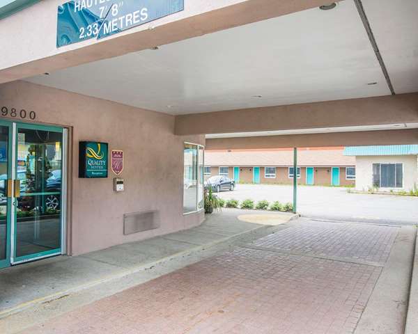 Exterior view - Quality Suites Ste Anne De Beaupre