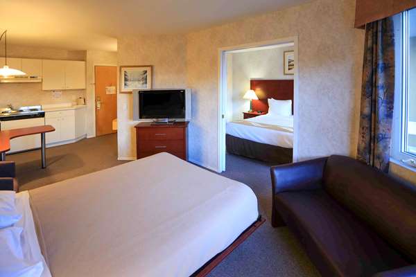 Suite - Quality Suites Ste Anne De Beaupre