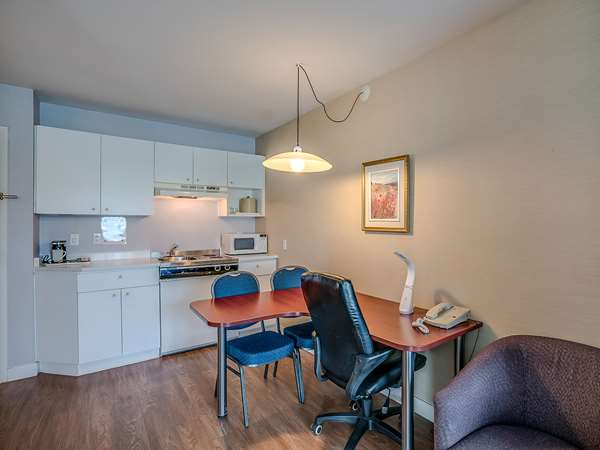 Suite - Quality Suites Ste Anne De Beaupre