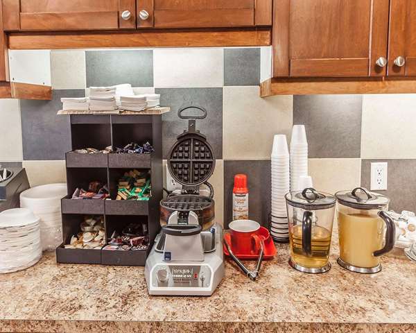 Amenities - Econo Lodge Inn & Suites Drumheller