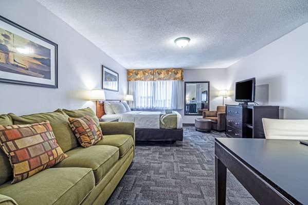 Suite - Quality Inn Halifax Airport Goffs