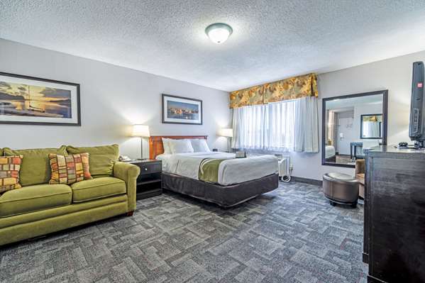 Suite - Quality Inn Halifax Airport Goffs