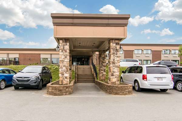 Exterior view - Quality Inn Halifax Airport Goffs
