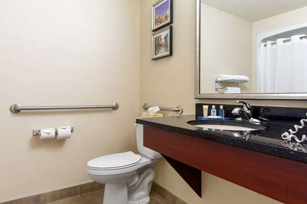  - Comfort Inn & Suites St Nicolas