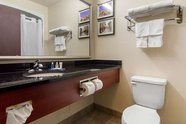  - Comfort Inn & Suites St Nicolas