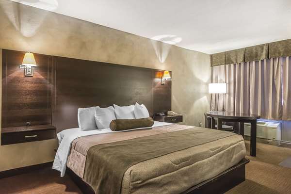  - Quality Hotel & Conference Centre Campbellton