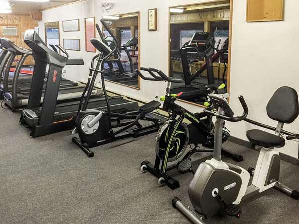 Fitness/ Exercise Room - Rodeway Inn Pres du Lac Grand Falls