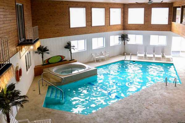 Pool - Rodeway Inn Pres du Lac Grand Falls