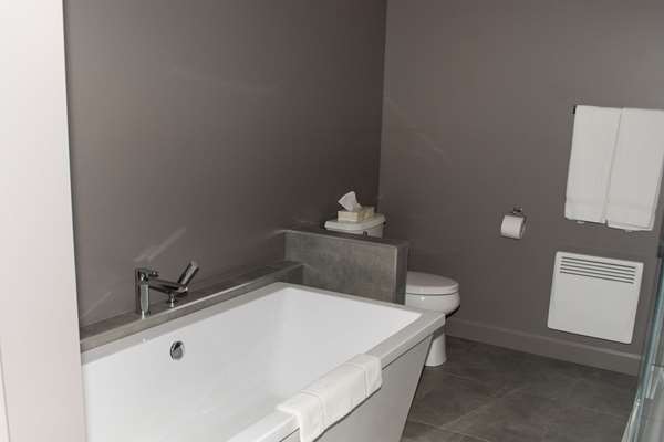  - Rodeway Inn Pres du Lac Grand Falls