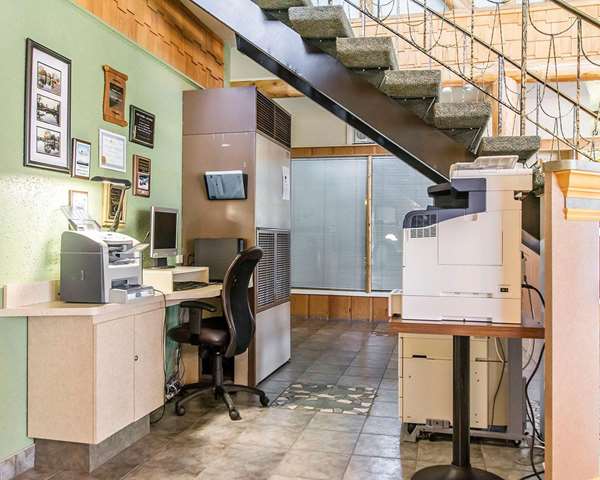 Conference Area - Rodeway Inn Pres du Lac Grand Falls