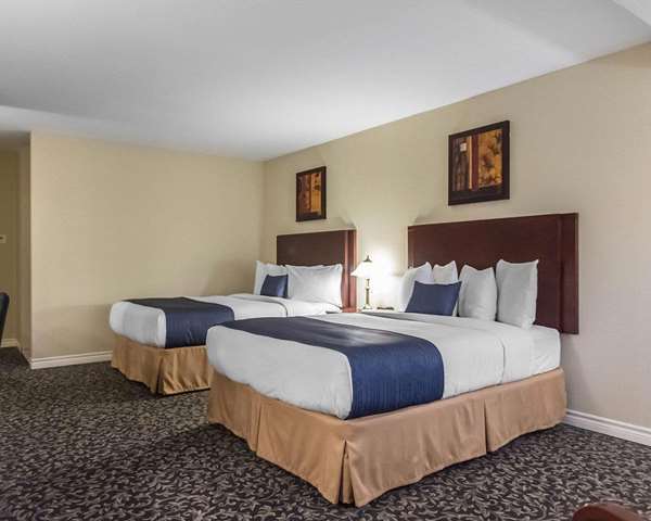  - Quality Inn Mont Laurier
