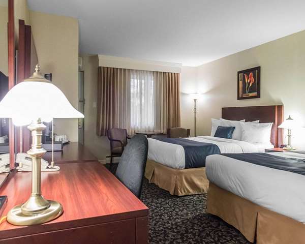  - Quality Inn Mont Laurier