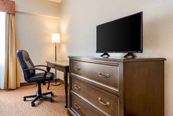  - Quality Inn Sarnia