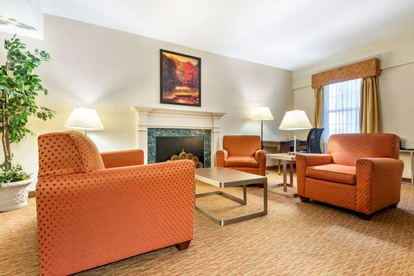 Suite - Quality Inn Sarnia