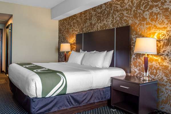  - Quality Inn & Suites Petawawa