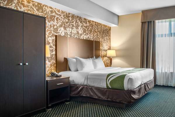  - Quality Inn & Suites Petawawa