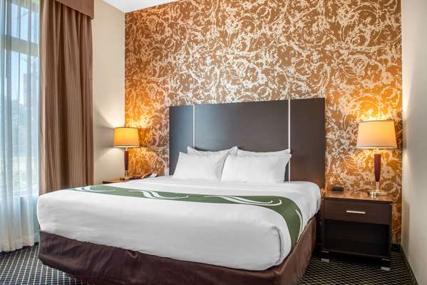 Suite - Quality Inn & Suites Petawawa