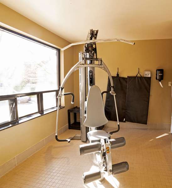 Fitness/ Exercise Room - Quality Hotel Burlington