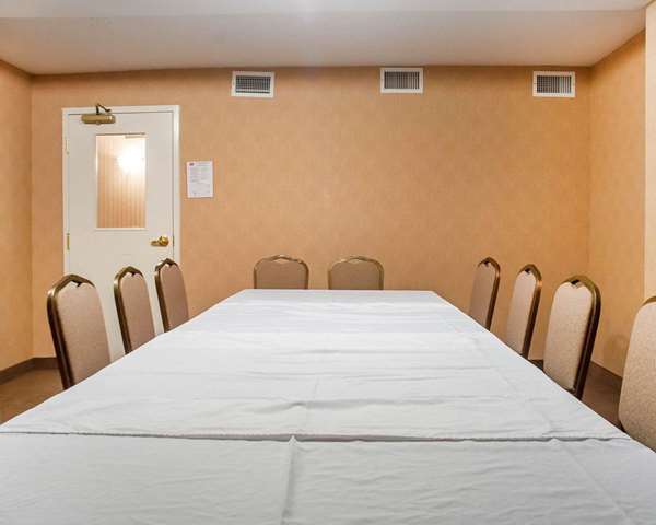  - Econo Lodge Woodstock