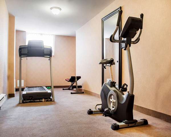 Fitness/ Exercise Room - Econo Lodge Woodstock