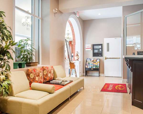  - Econo Lodge Woodstock